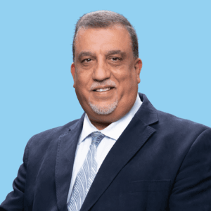 صورة د. عزت الغفير
