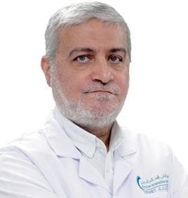 صورة د. حاتم رجاء عبدالرؤوف