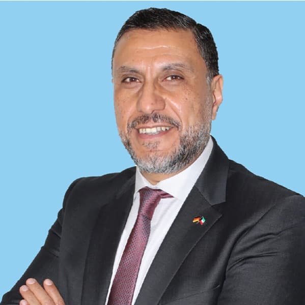 صورة د. أحمد فرج