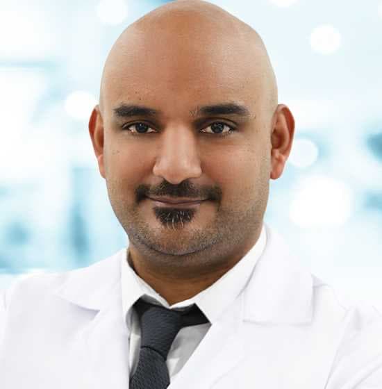 صورة د. عمر وليد مندني