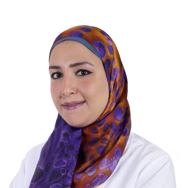 صورة د. سالي العطار